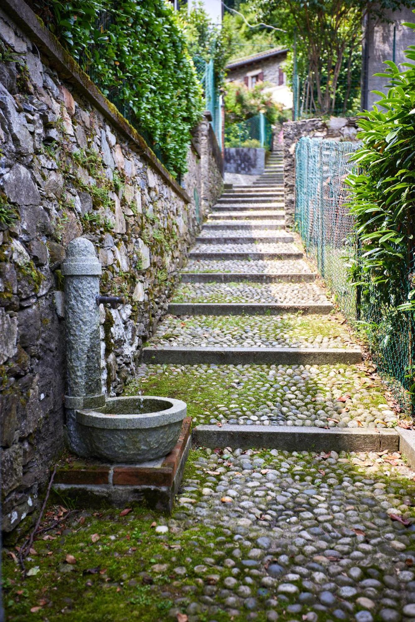 Villa Di Paese - Splendida Vista Lago Maggiore Oggebbio Bagian luar foto